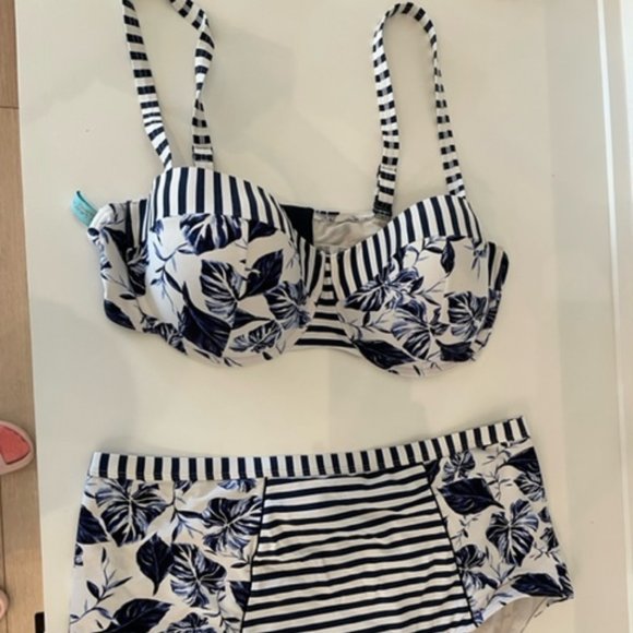 Robyn Lawley Island Hopper Bikini 18 Top & Bottom - Picture 2 of 4